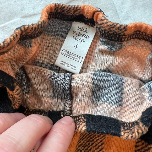 Boys 4T Halloween PJ Set - Picture 7 of 11